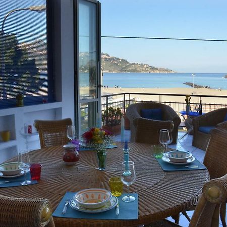 Terrazza Sul Mare Apartman Giardini-Naxos Kültér fotó